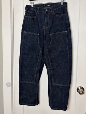 Old Navy High Rise Barrel Leg Jeans